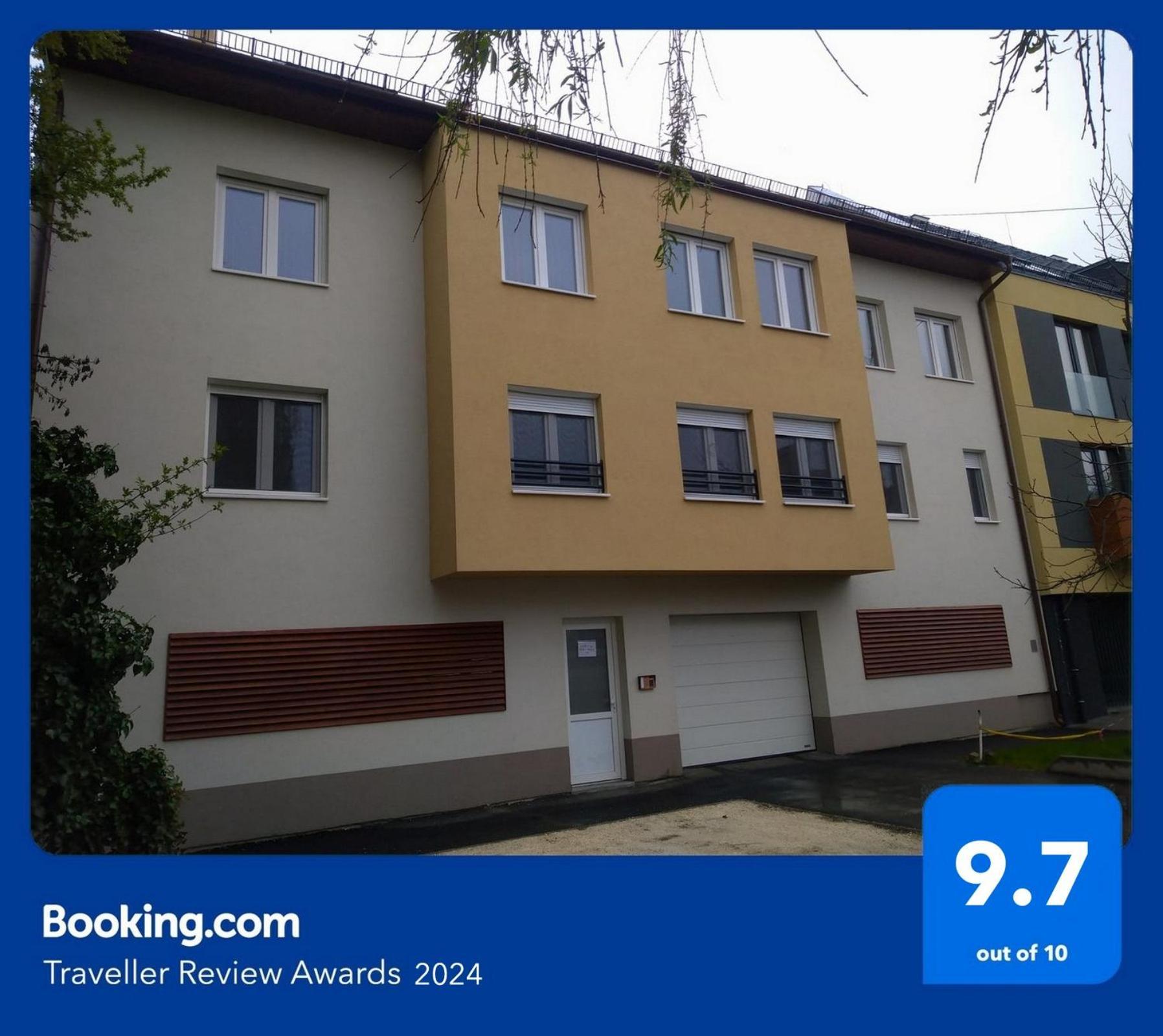 Blonde River Apartman Mora Szeged Eksteriør bilde